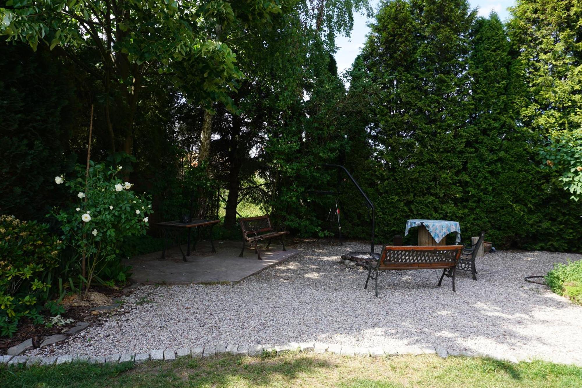 Comfortable House With Garden Manki Luaran gambar