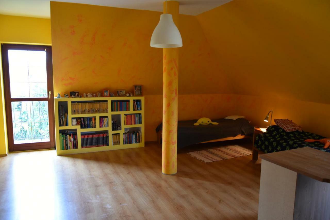 Comfortable House With Garden Manki Luaran gambar
