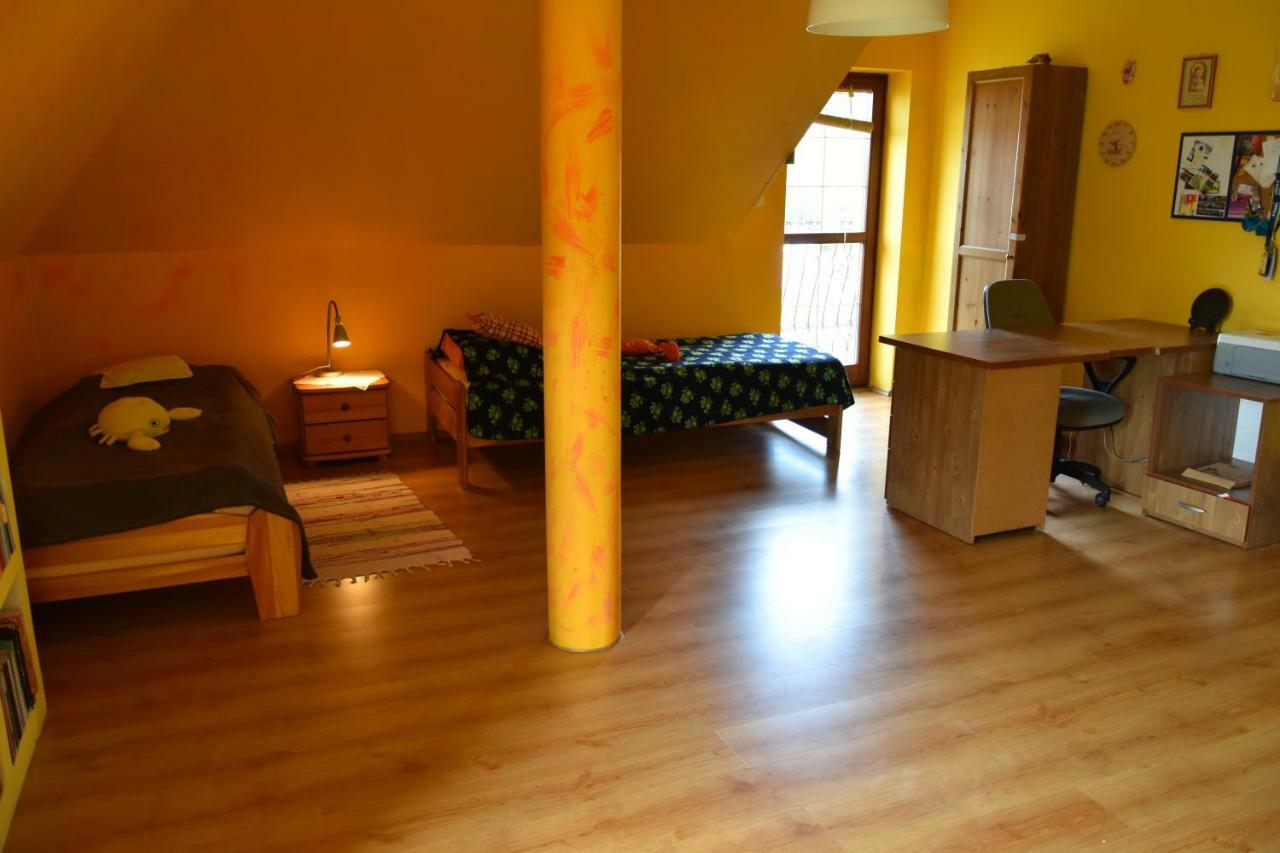 Comfortable House With Garden Manki Luaran gambar