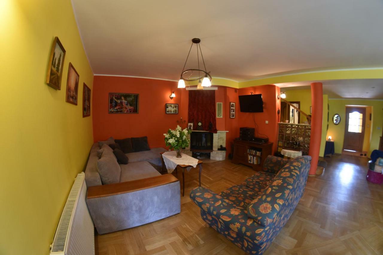 Comfortable House With Garden Manki Luaran gambar